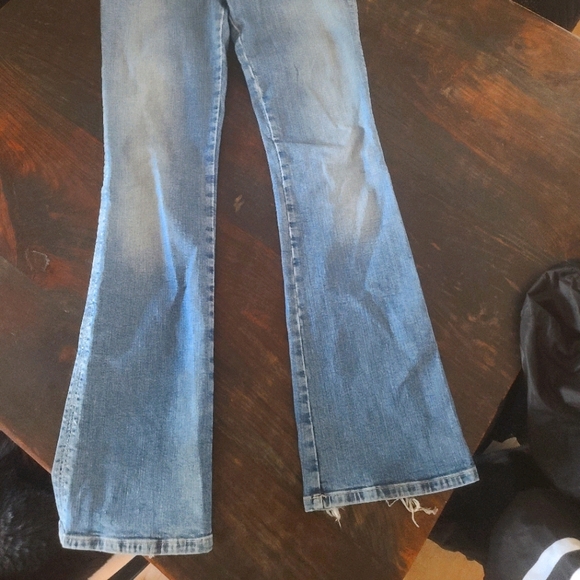 These are to big on me - Picture 4 of 4